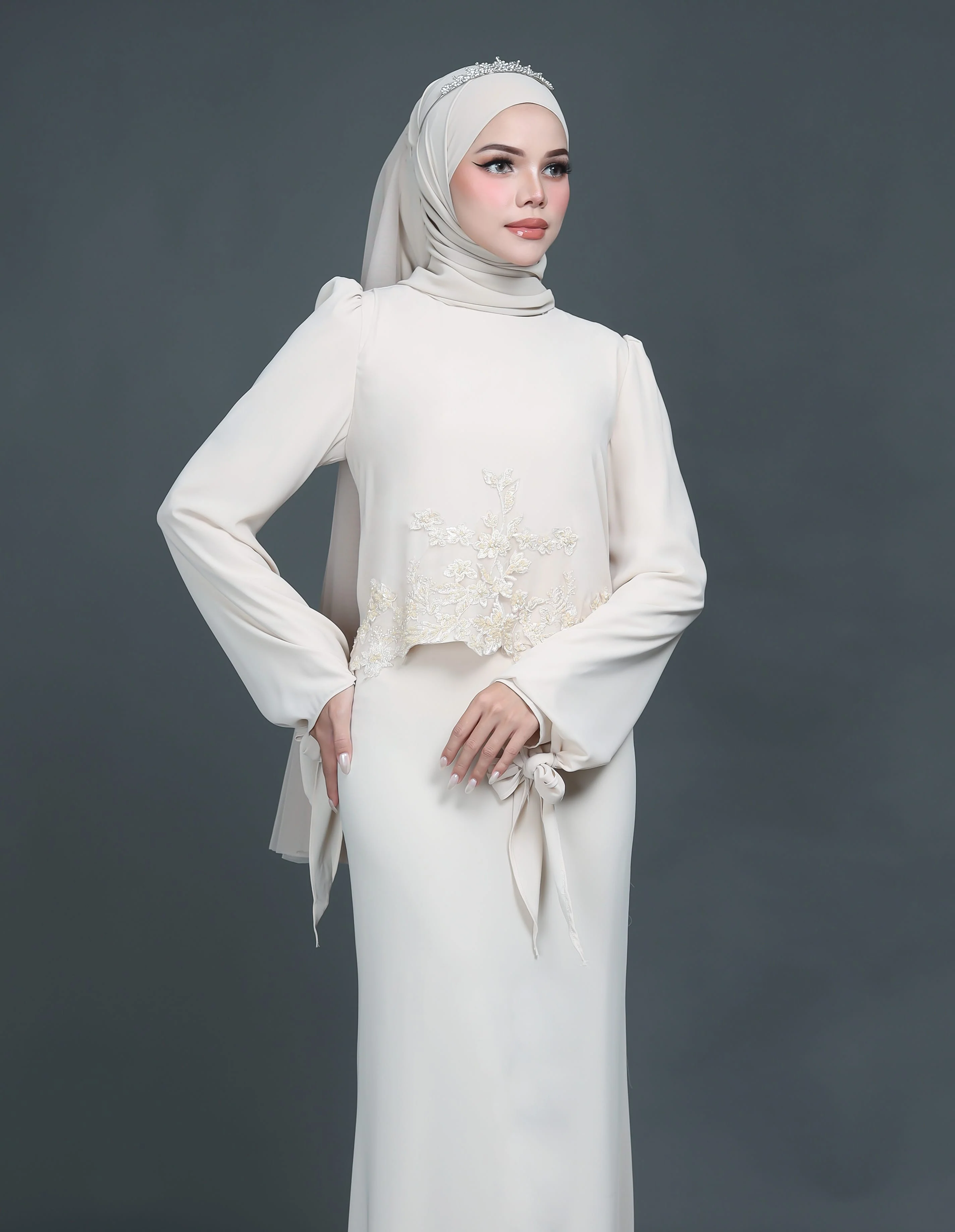ARALYN DRESS (CHAMPAGNE) - Image 4