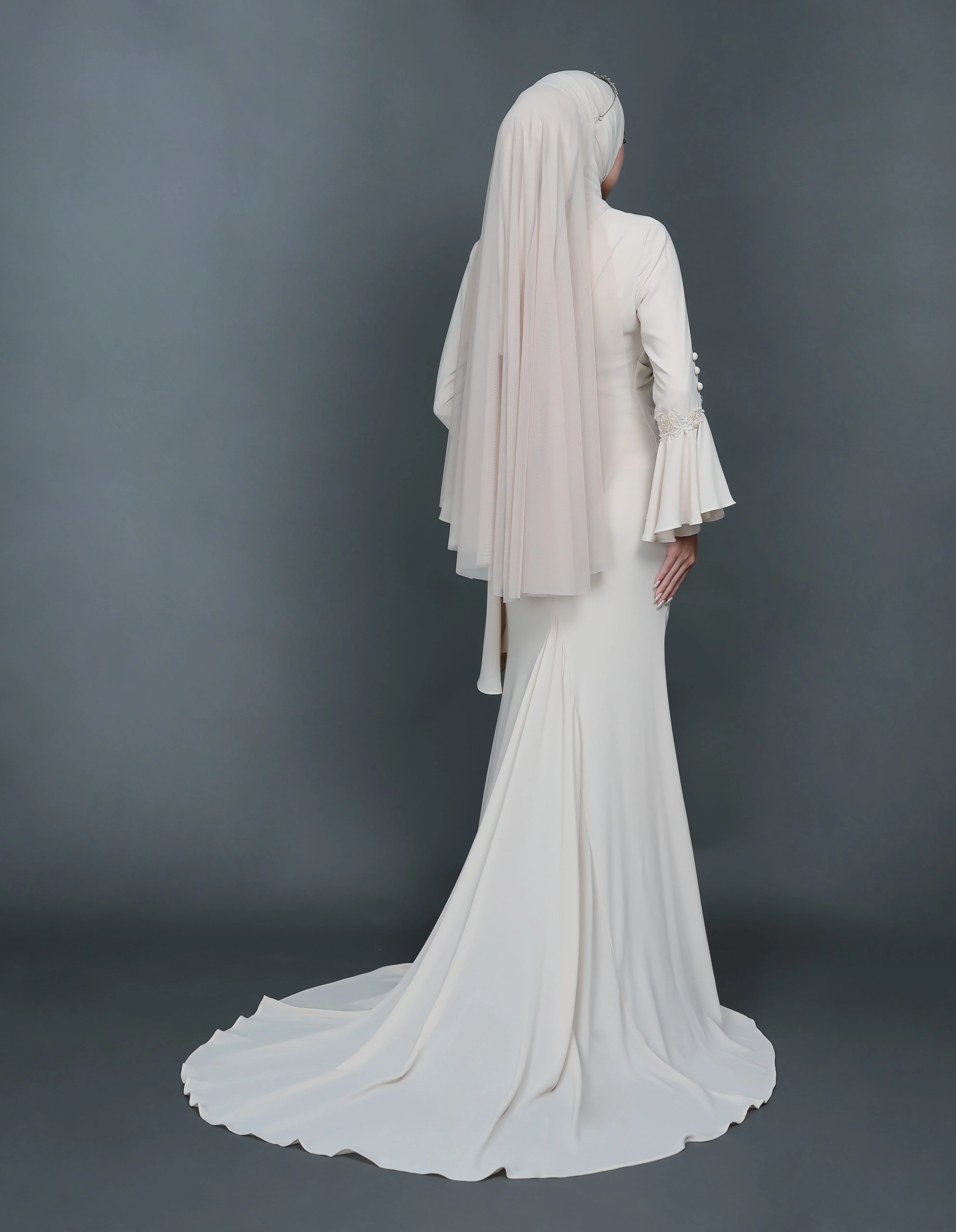 ARALYN DRESS (CHAMPAGNE) - Image 5