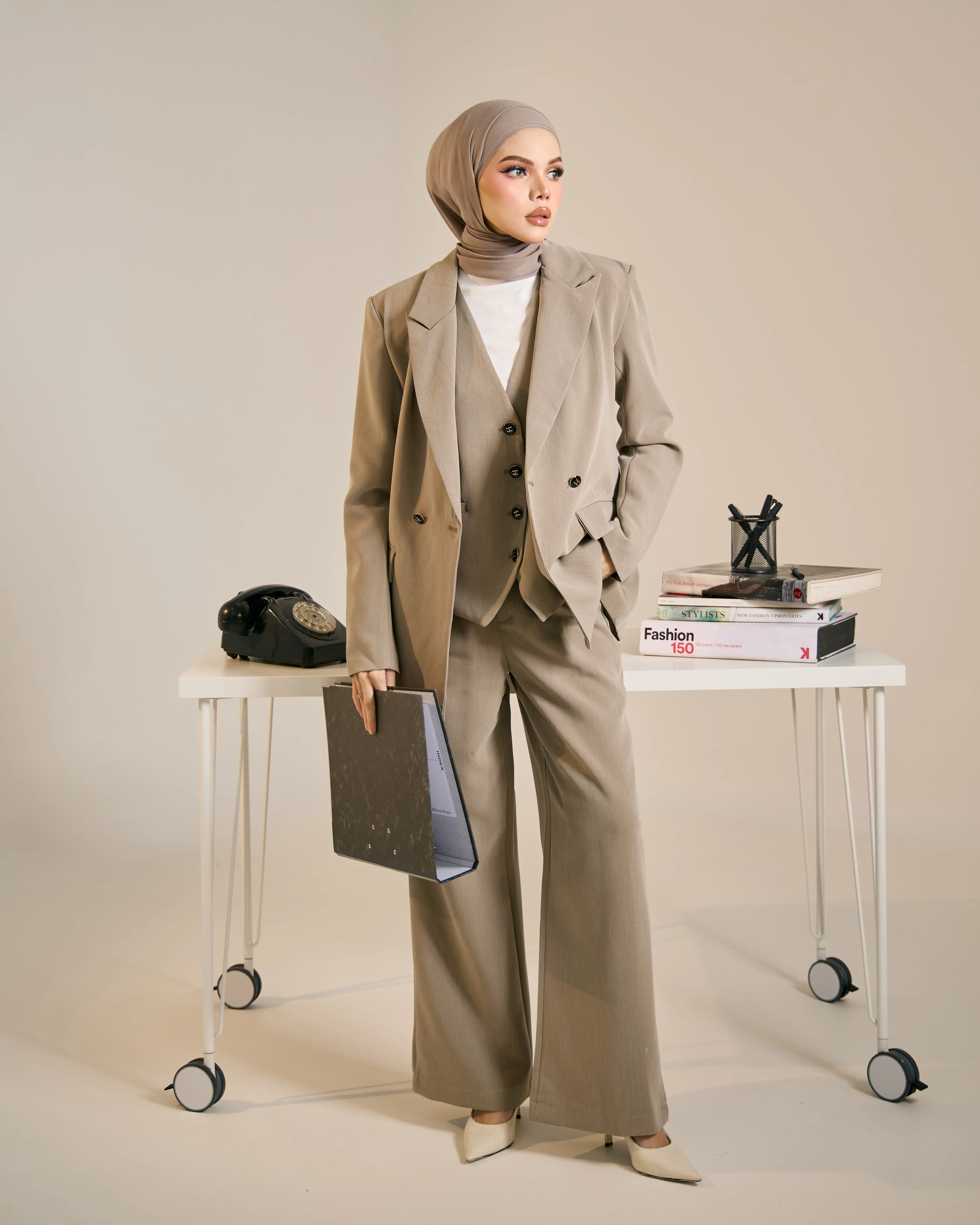 NYRA BLAZER (GREY) - Image 5